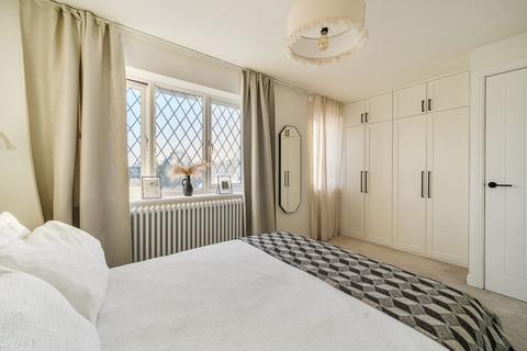 3 bedroom detached house for sale, Godwin Road, Stratton, Swindon, SN