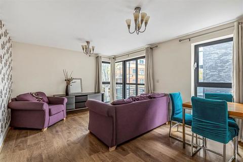 1 bedroom flat to rent, Spa Road, London SE16