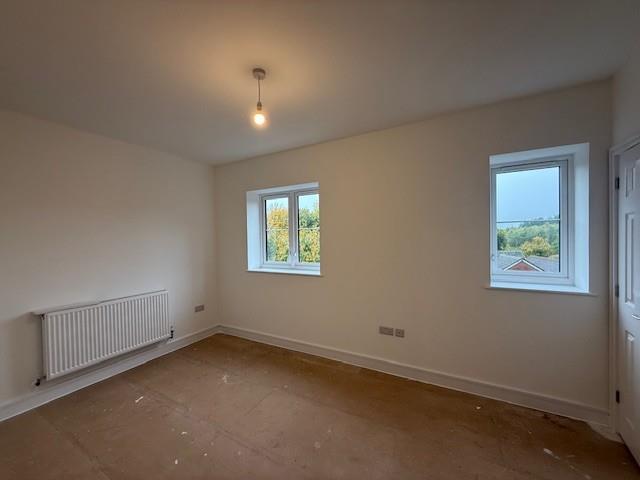 Bedroom 1- 1.jpg