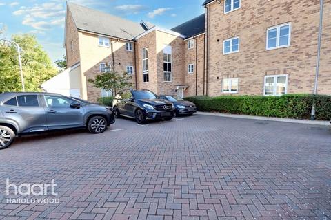 undefined, Meadfarm Close, Harold Hill