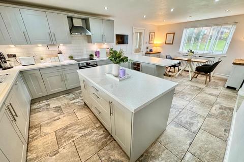 4 bedroom detached house for sale, Ridgeways, Rossendale BB4