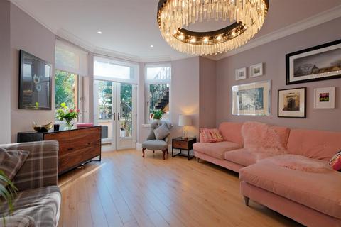 undefined, Buchanan Gardens, 199 Hamilton Road, Glasgow