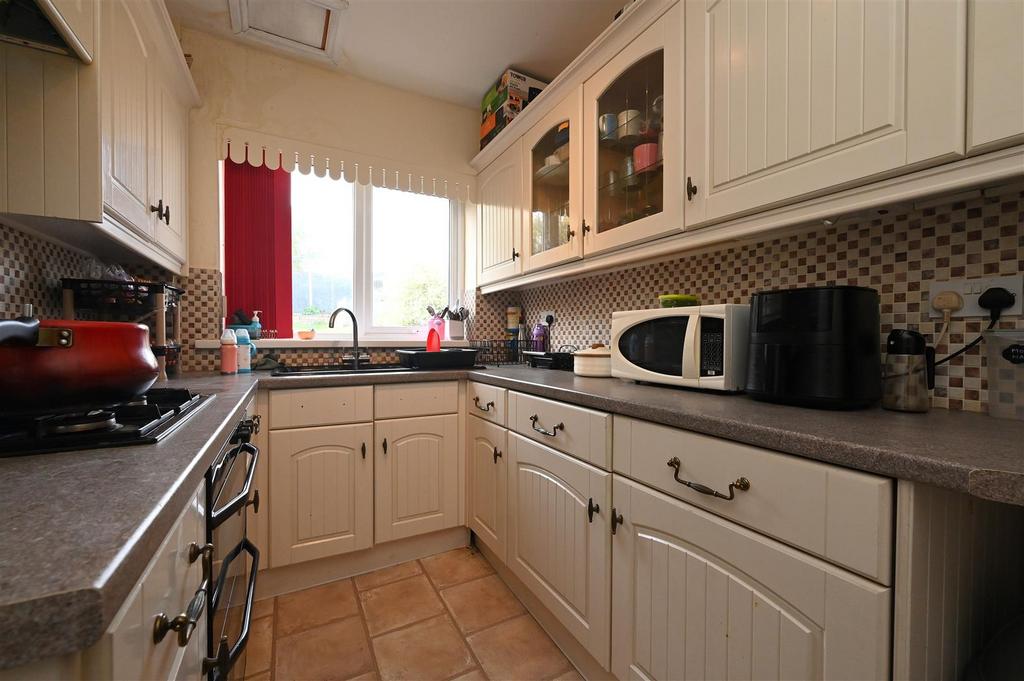 Kitchen.JPG