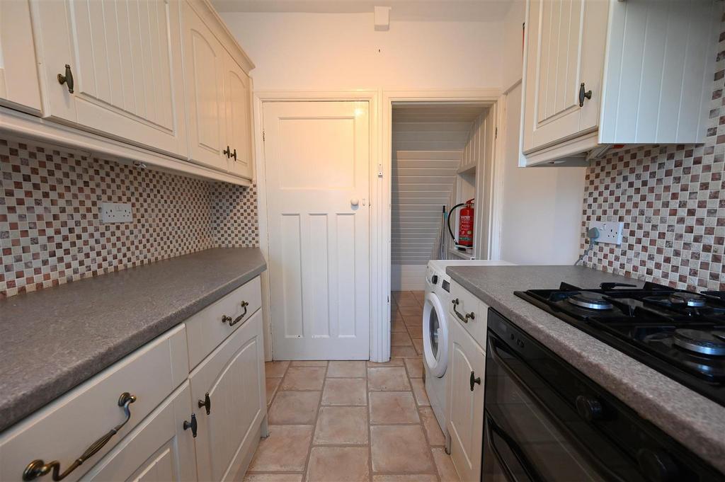 Kitchen.JPG
