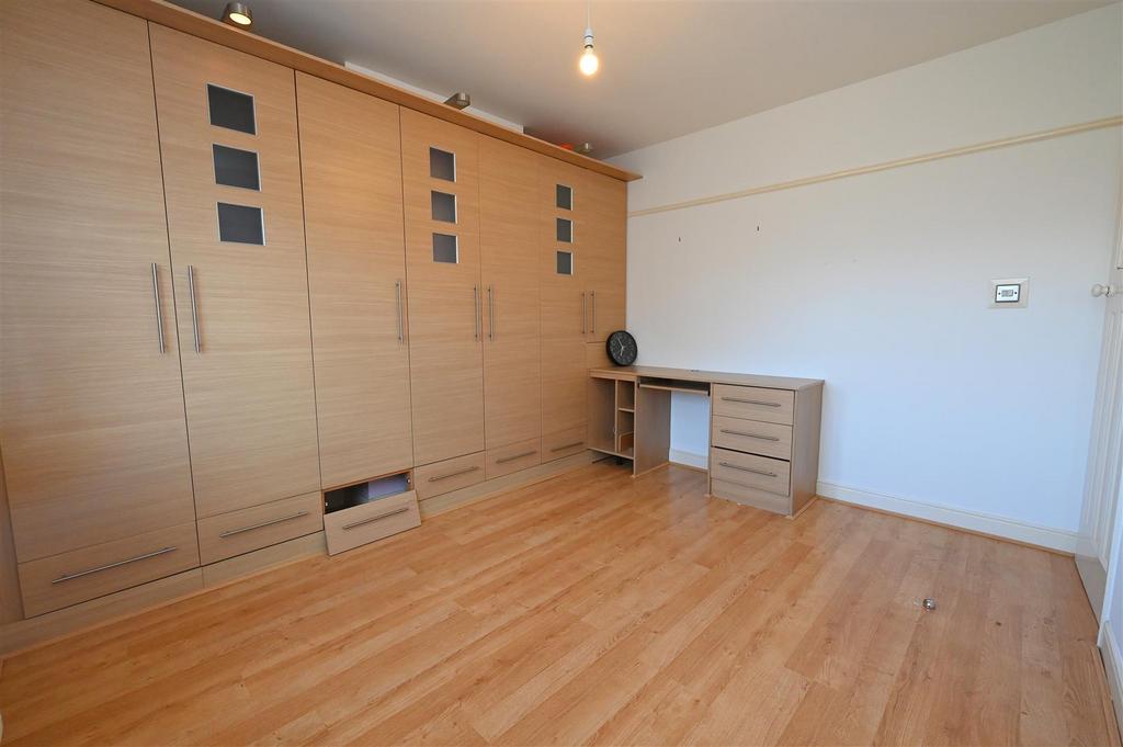 Bedroom2.1.JPG