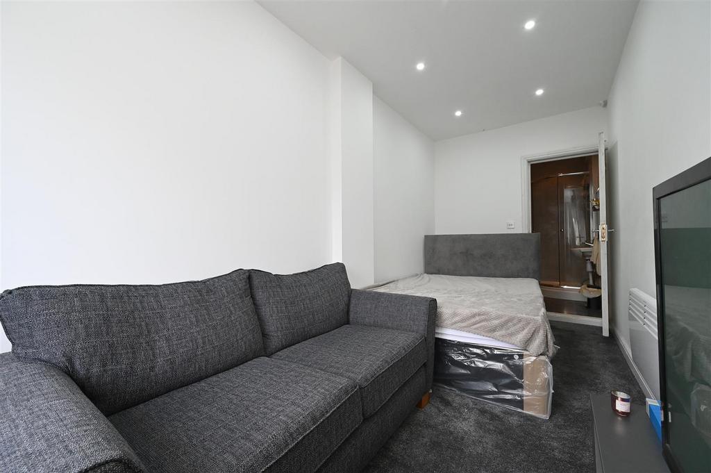 Annex bedroom1.JPG