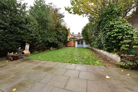 3 bedroom semi-detached house for sale, Cross Street, Kingswinford DY6