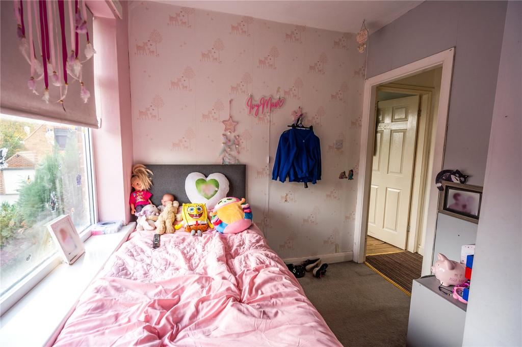 Bedroom 2 (2)