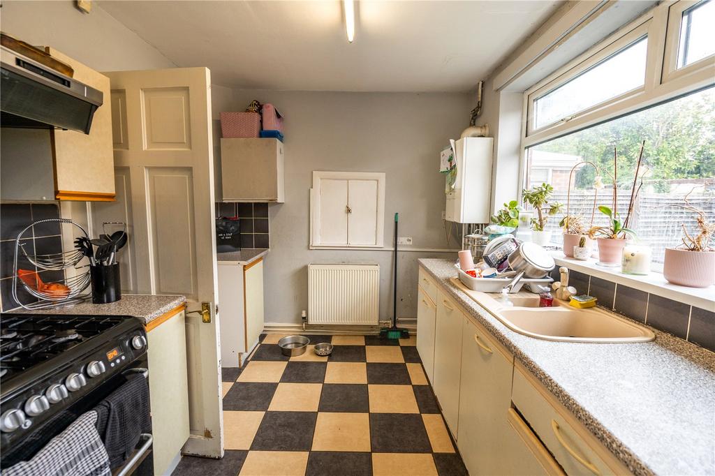 Kitchen (2)