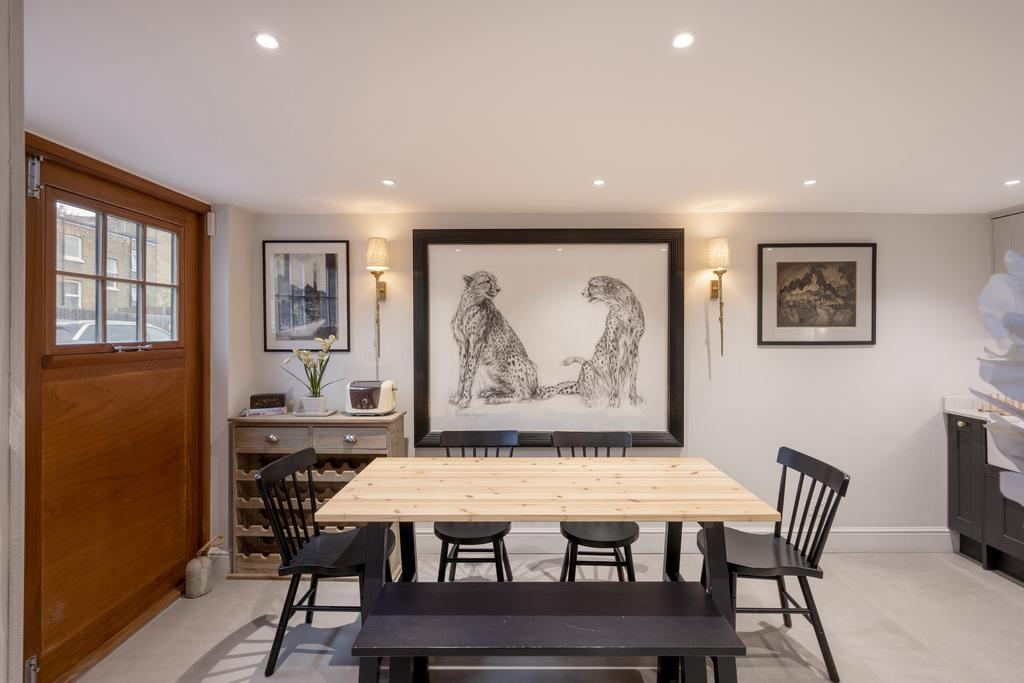 Private Realtor-23 Royal Crescent Mews-11 Lo