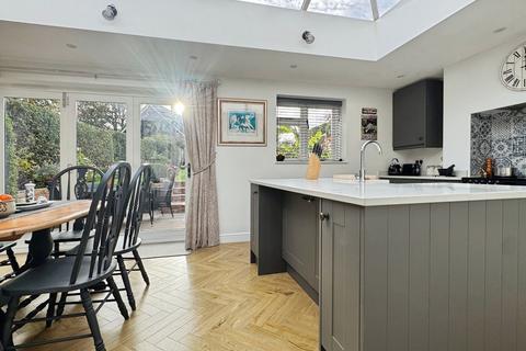 undefined, Stibb Green, Burbage, SN8