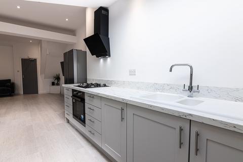 6 bedroom house to rent, Wellington Avenue, Liverpool L15