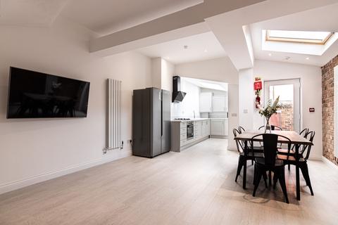 6 bedroom house to rent, Wellington Avenue, Liverpool L15