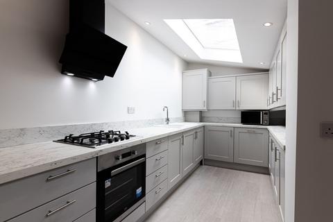 6 bedroom house to rent, Wellington Avenue, Liverpool L15