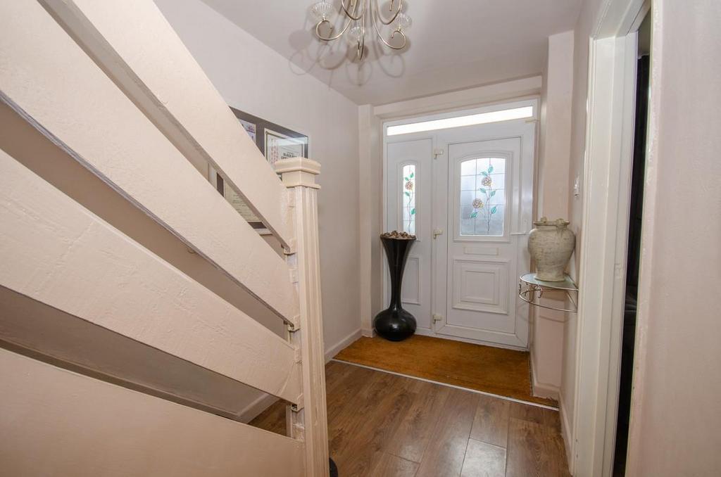 Entrance hall.jpg
