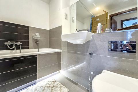 2 bedroom flat for sale, Zodiac Close, Libra Court, HA8