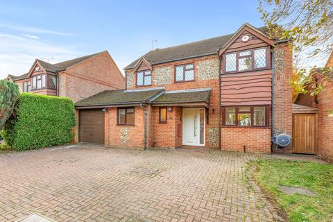 4 bedroom detached house for sale, Burrows Close, Penn, HP10