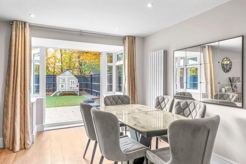 4 bedroom detached house for sale, Burrows Close, Penn, HP10