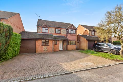 4 bedroom detached house for sale, Burrows Close, Penn, HP10