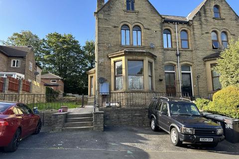 Cambridge Road, Huddersfield, West Yorkshire, HD1