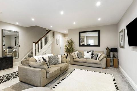 undefined, Kingsway Mews, Farnham Common, Slough, Buckinghamshire, SL2