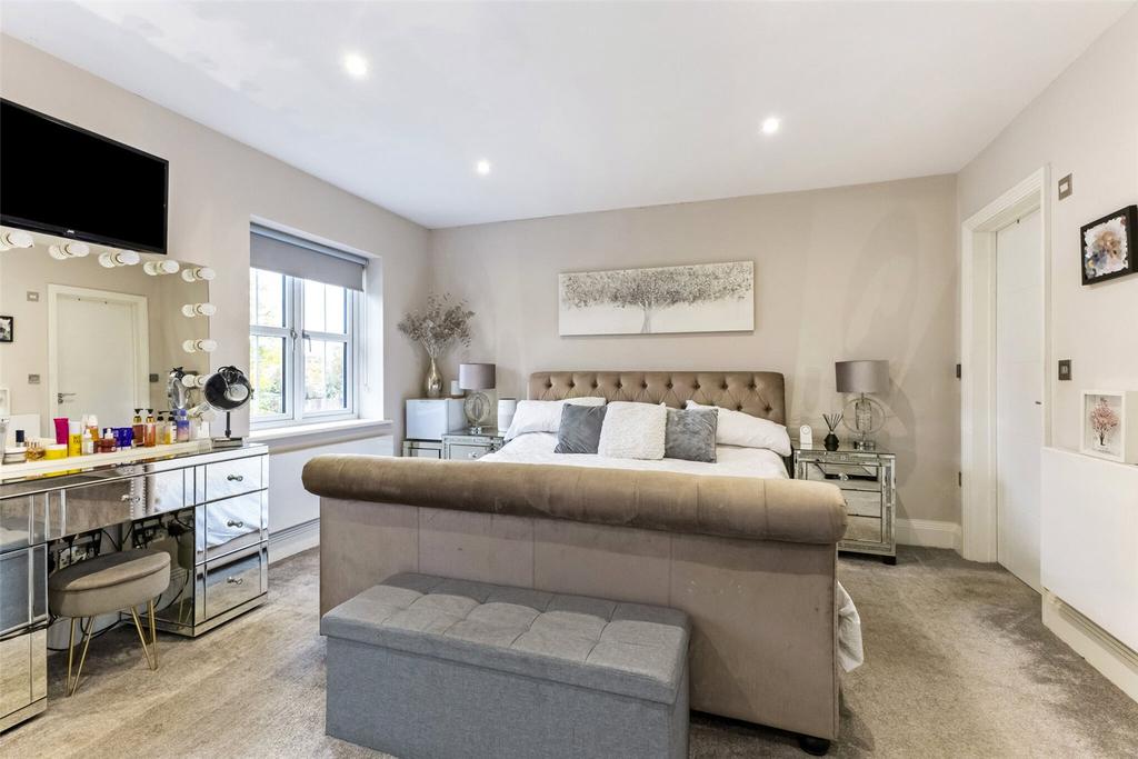 Principal Bedroom