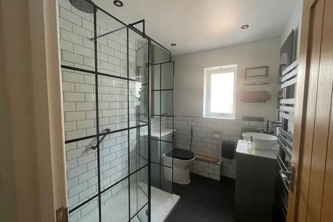2 bedroom detached bungalow for sale, Hancocks Field, Deal, CT14