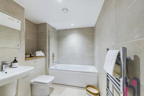 1 bedroom flat to rent, Manchester Waters, 5 Pomona Strand, Old Trafford, M16