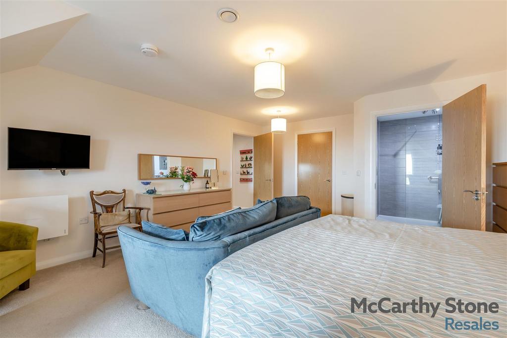 8667988-interior03.jpg