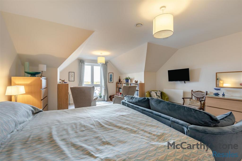 8667988-interior05.jpg