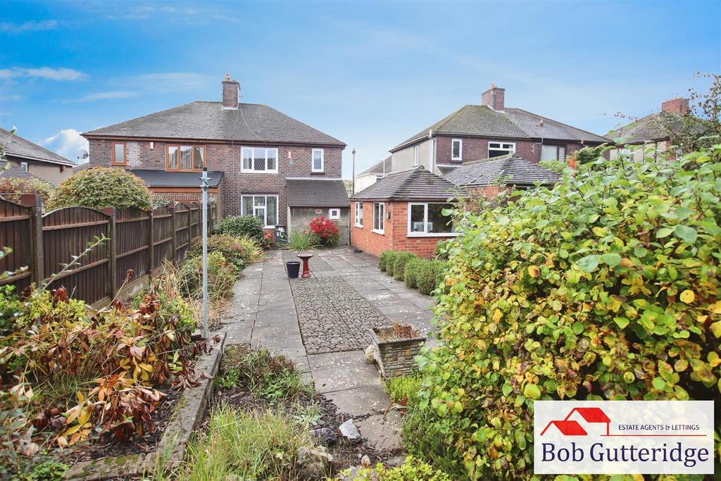 Enclosed rear yard