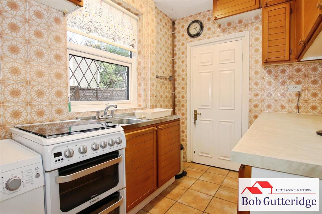 Fitted kitchen