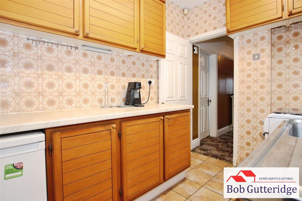 Fitted kitchen