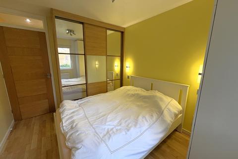 undefined, Springwood Crescent, Edgware, HA8