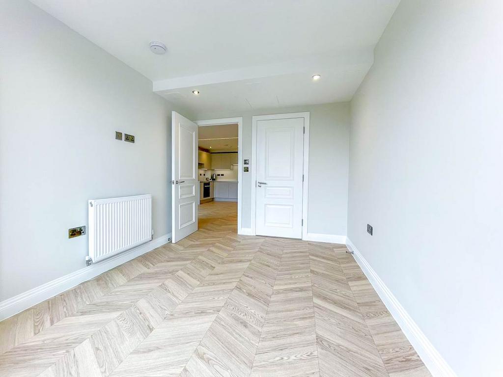 18 bowmont bedroom 2