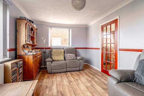 3 bedroom semi-detached house for sale, El Alamein Road, Lowestoft