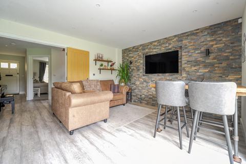 undefined, Woodlark Gardens, Hambrook, PO18