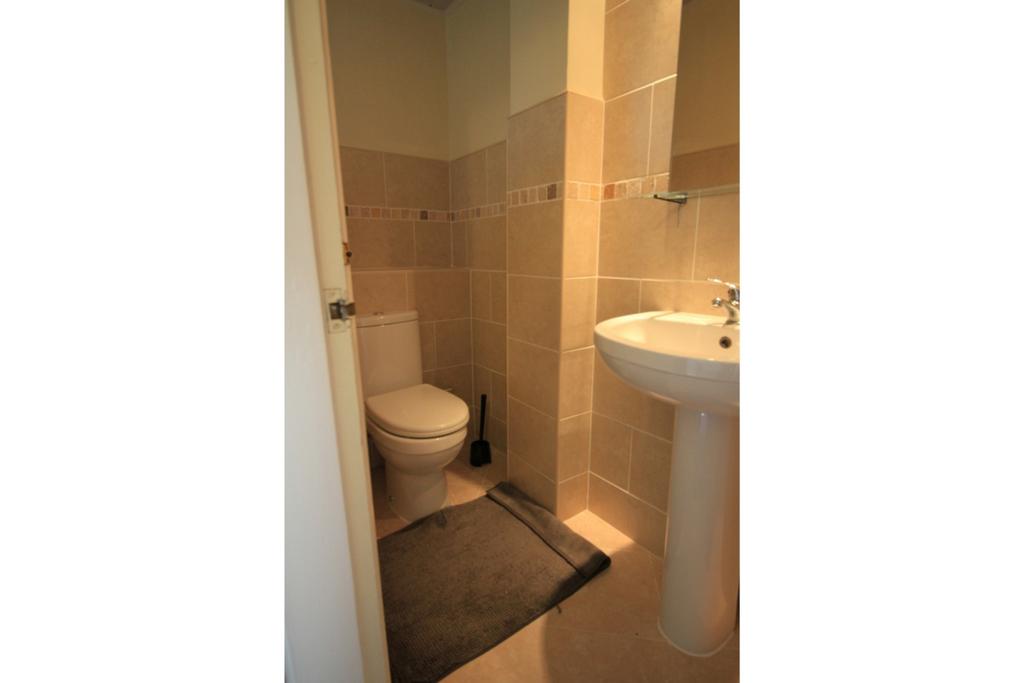 Toliet