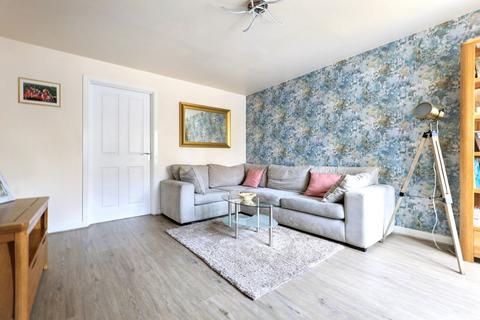 18 Gregory Place, Witney, OX29 7AW
