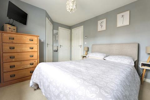 18 Gregory Place, Witney, OX29 7AW