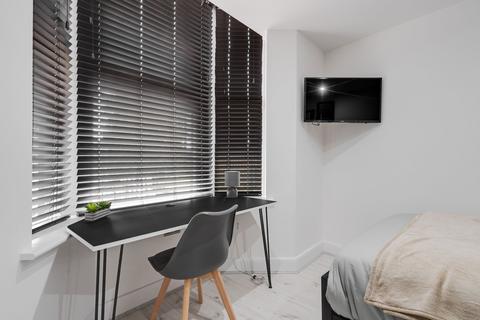 6 bedroom house to rent, Cotswold Street, Liverpool L7