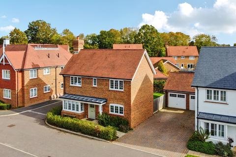 3 bedroom detached house for sale, Sycamore Road, Cranleigh, GU6