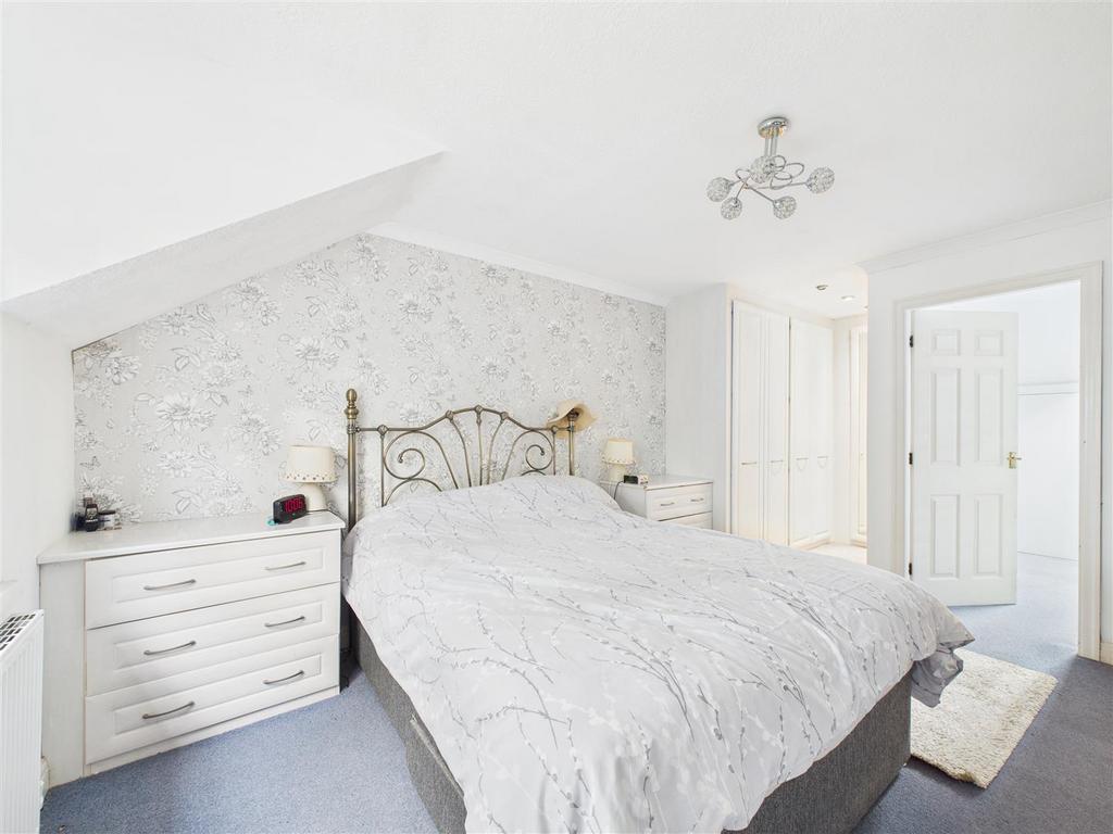 CAM03303 G0-PR0239-STILL004.jpg