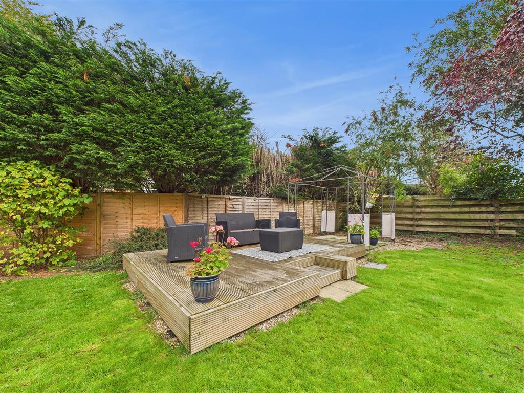 CAM03303 G0-PR0239-STILL027.jpg