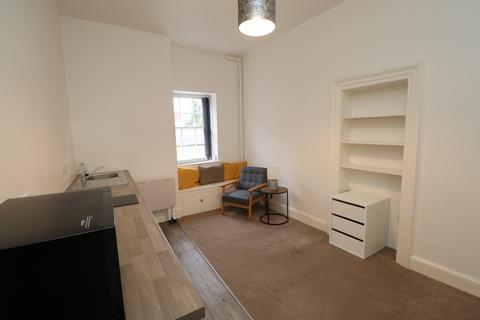 undefined, Flat 4, Copper Beech, Glastonbury