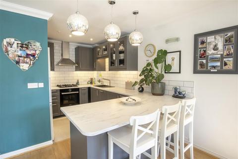 undefined, Gawton Crescent,,Coulsdon