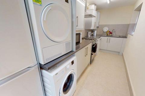 undefined, Streatham Road, Mitcham CR4