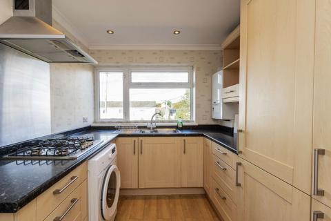 2 bedroom maisonette for sale, Within Walking Distance Of Cranbrook High Street