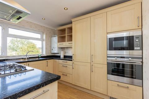 2 bedroom maisonette for sale, Within Walking Distance Of Cranbrook High Street