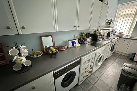 2 bedroom terraced house for sale, Headlands Street, Liversedge